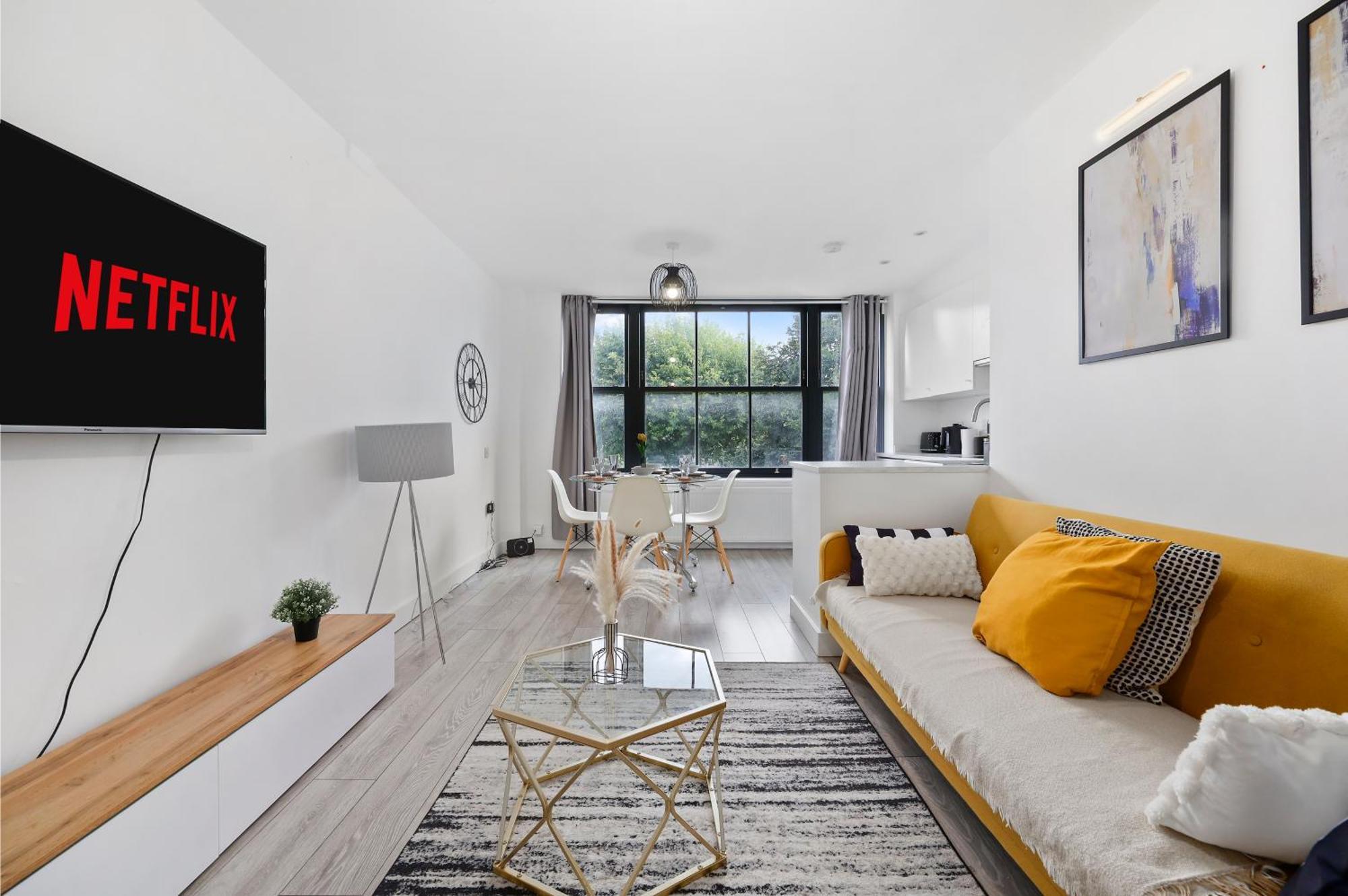 Appartamento Stylish Large 3-bed Apartment, Quick Access To Sights, Free Parking Londra